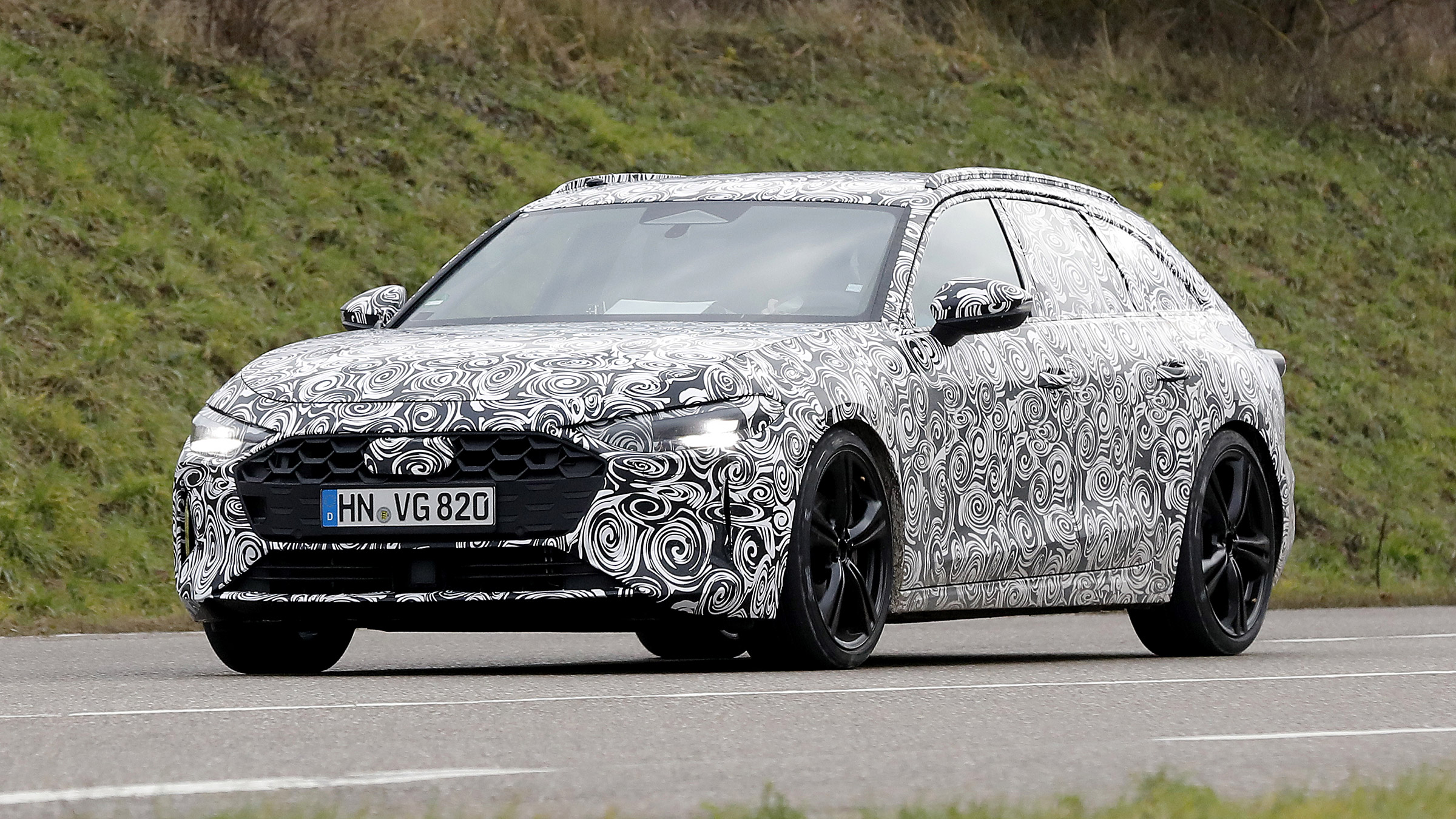 Audi A4 Avant prototype – front quarter