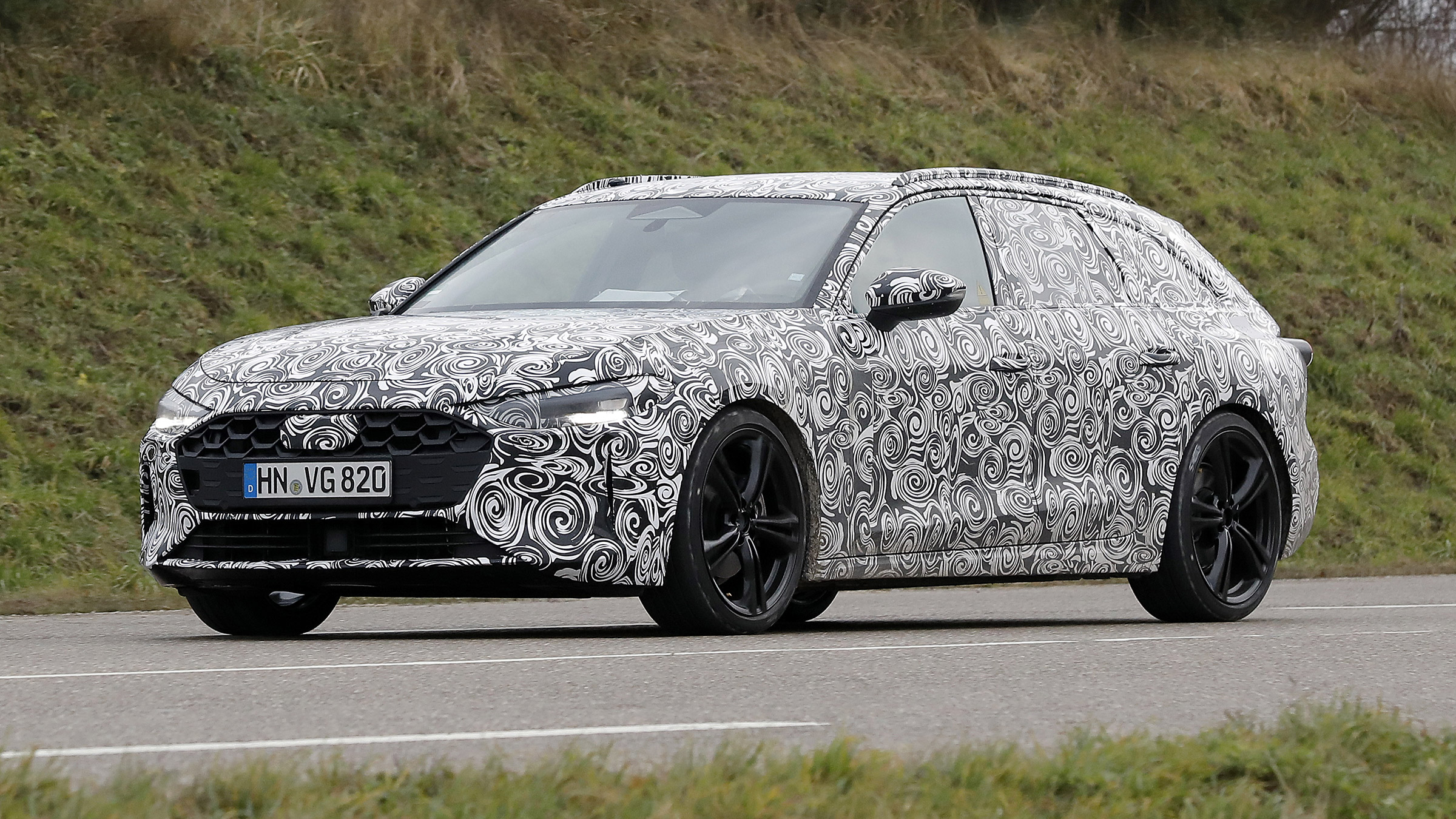Audi A4 Avant prototype – front quarter