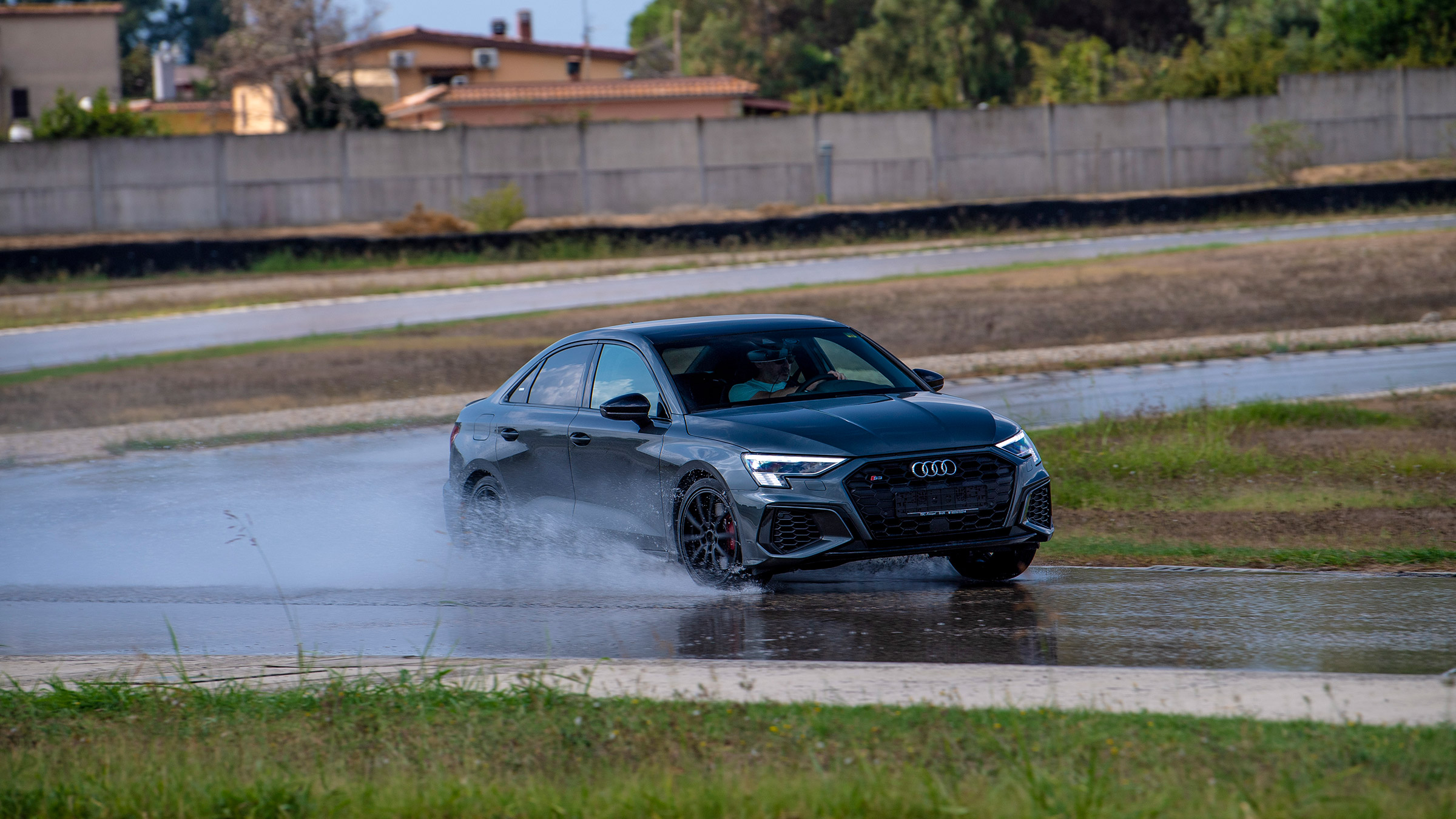 evo tyre test 2021 – wet hard cornering 
