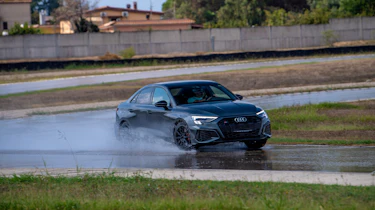 evo tyre test 2021 – wet hard cornering