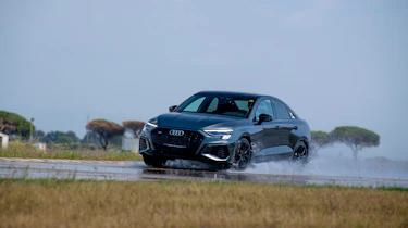 evo tyre test 2021 – wet front cornering