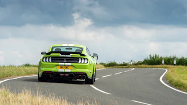 Ford Shelby GT500 – rear cornering