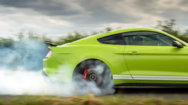 Ford Shelby GT500 – burnout