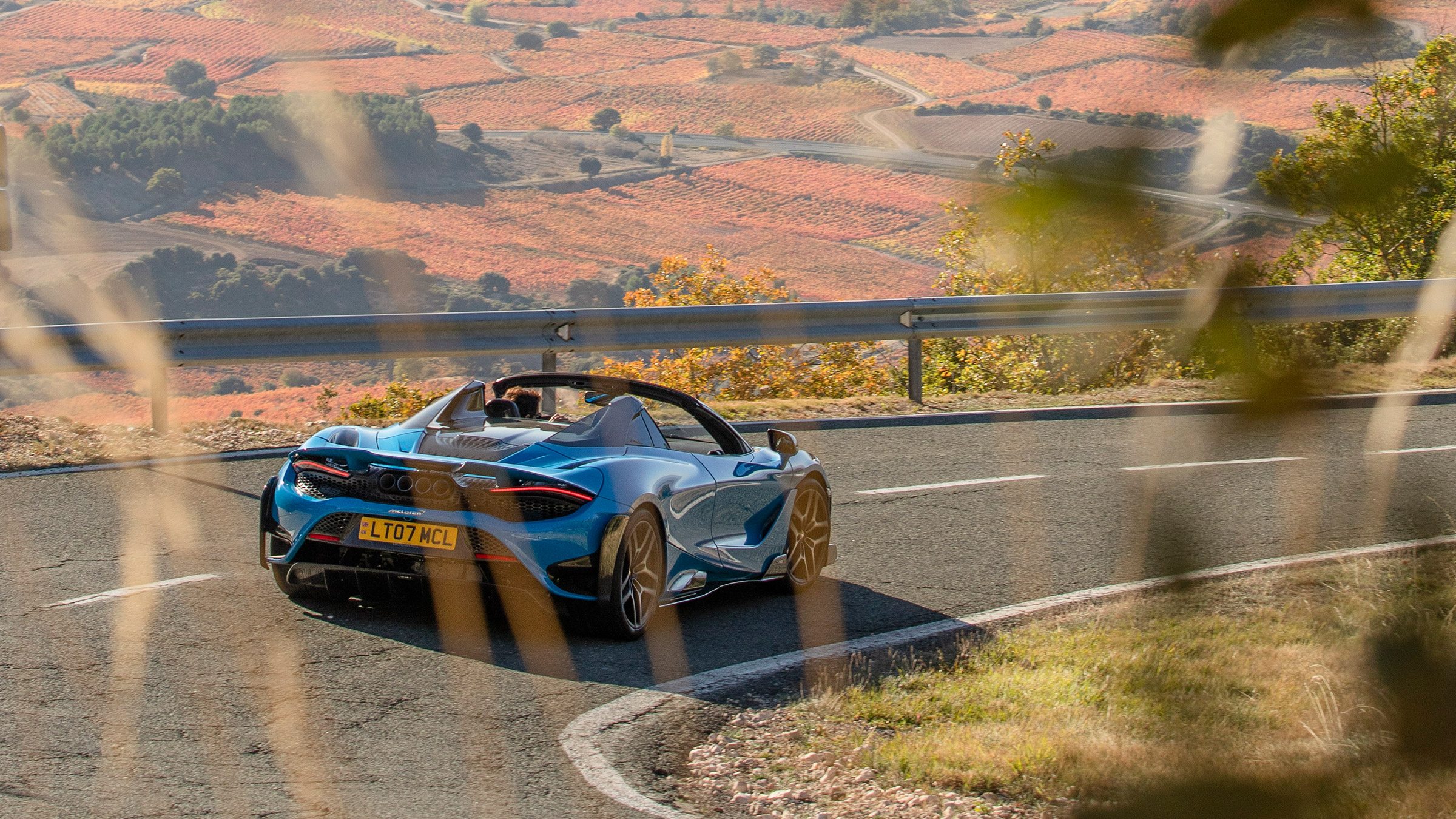 McLaren 765LT Spider – rear cornering