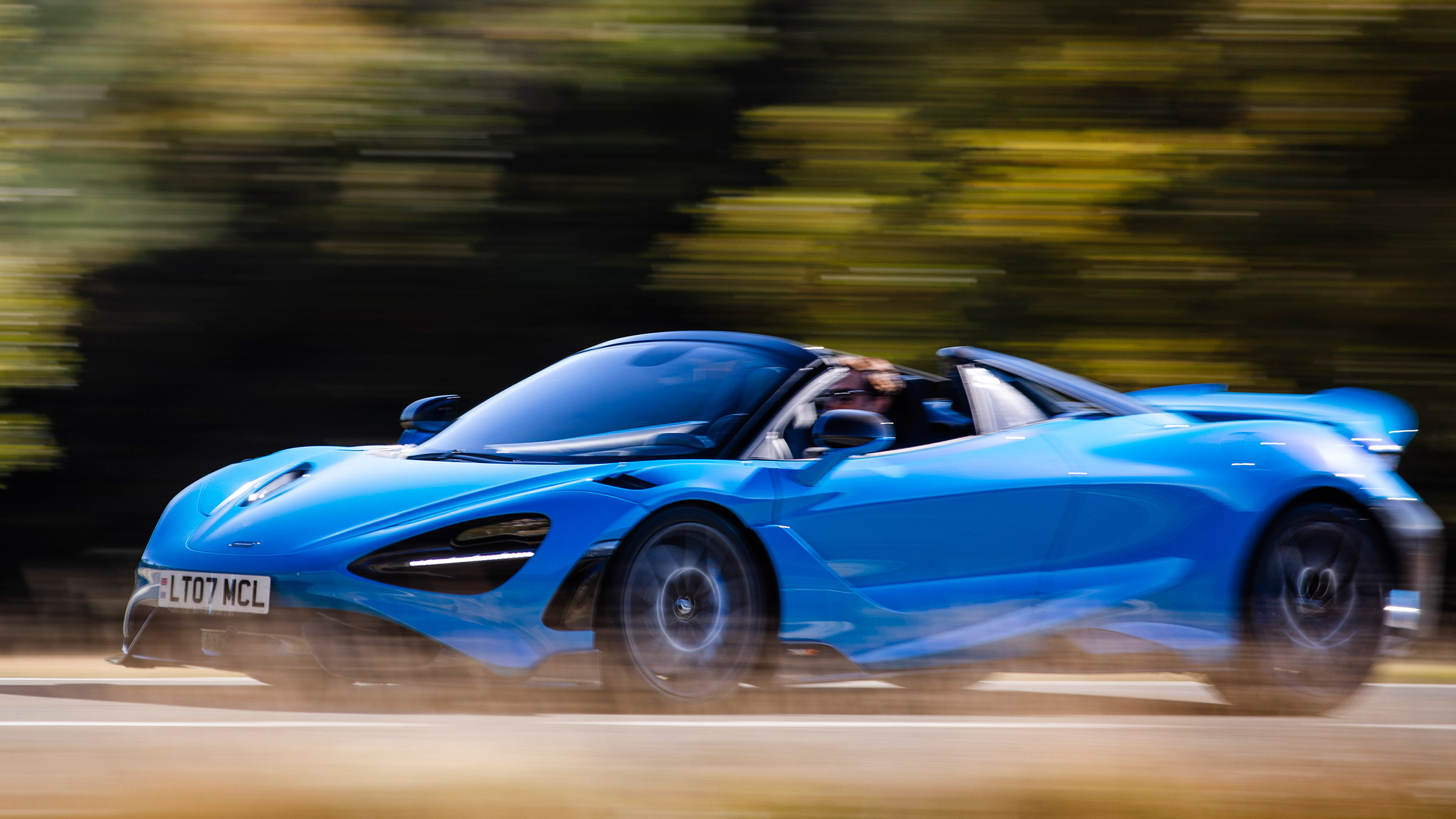 McLaren 765LT Spider – pan2