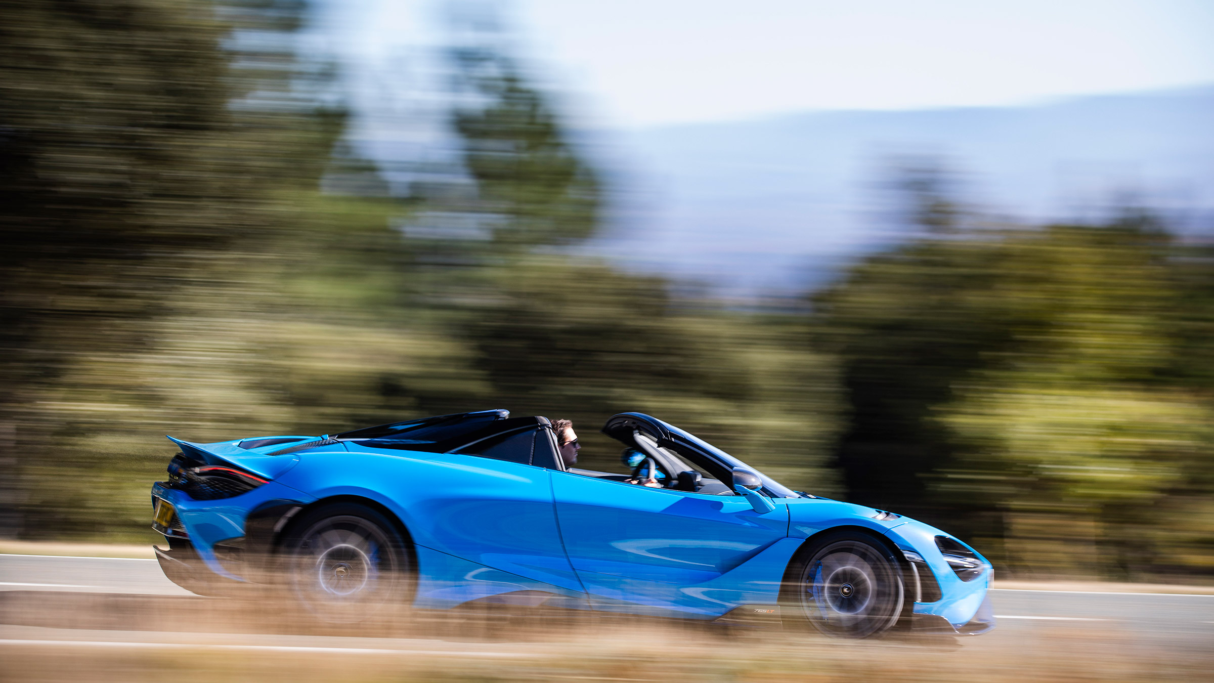 McLaren 765LT Spider – side
