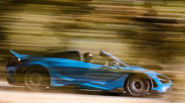 McLaren 765LT Spider – side
