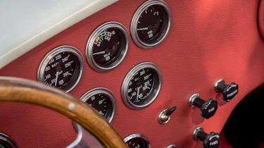 Shelby Cobra MkII – interior