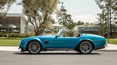 Shelby Cobra MkIII-R – side