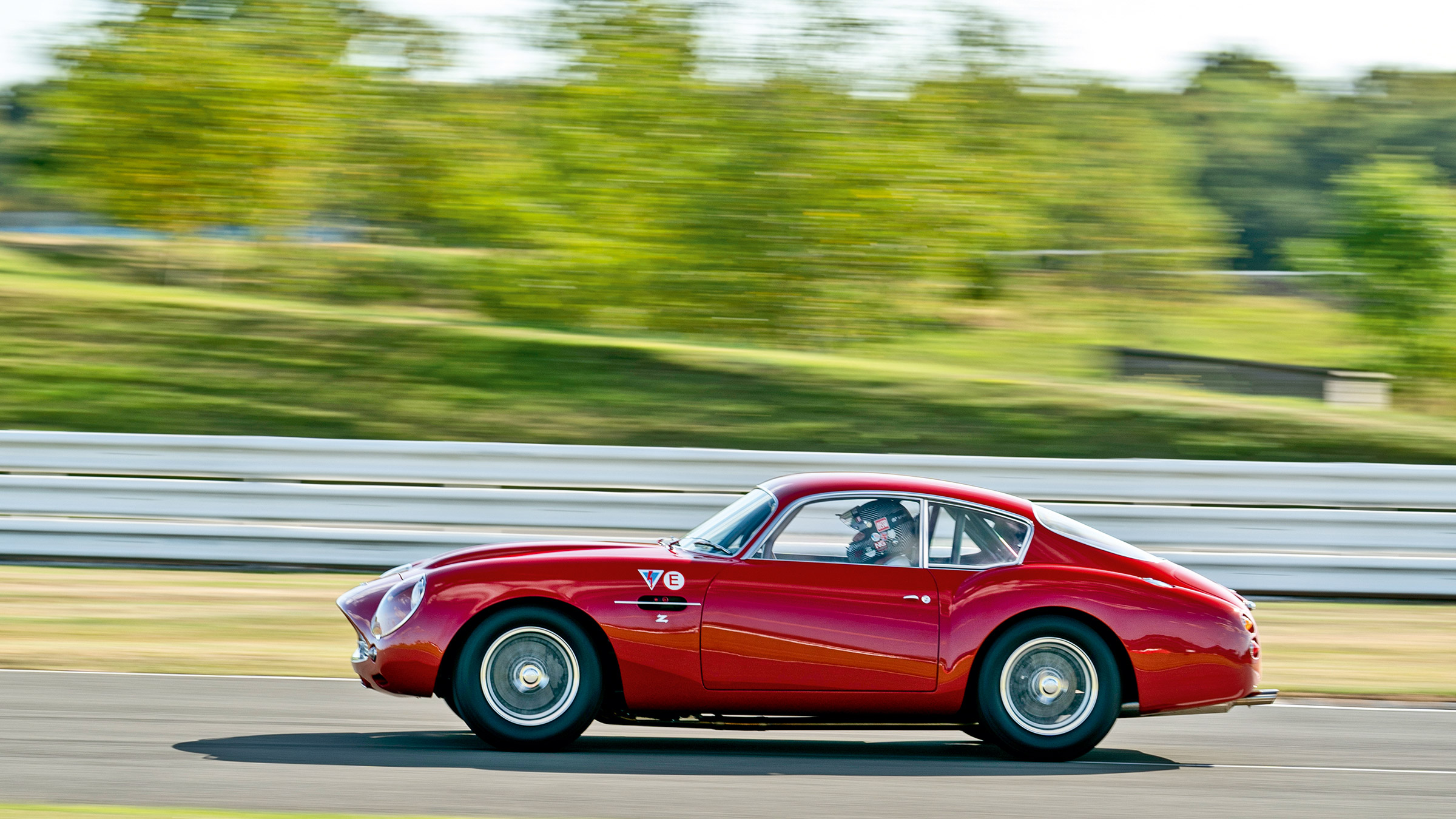 Aston Martin DB4 GT Zagato Continuation – side