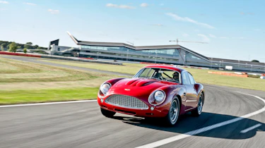 Aston Martin DB4 GT Zagato Continuation – front tracking