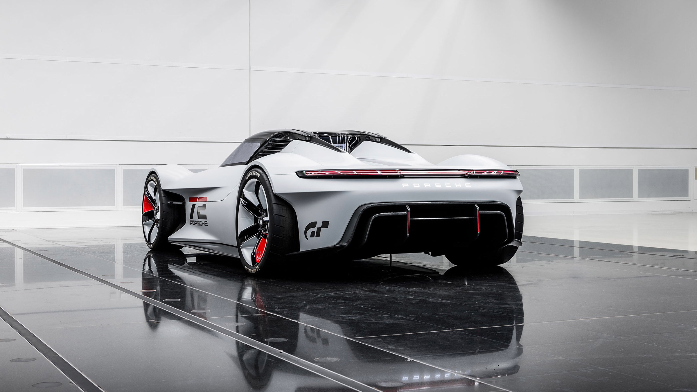 Porsche Vision Gran Turismo concept – rear