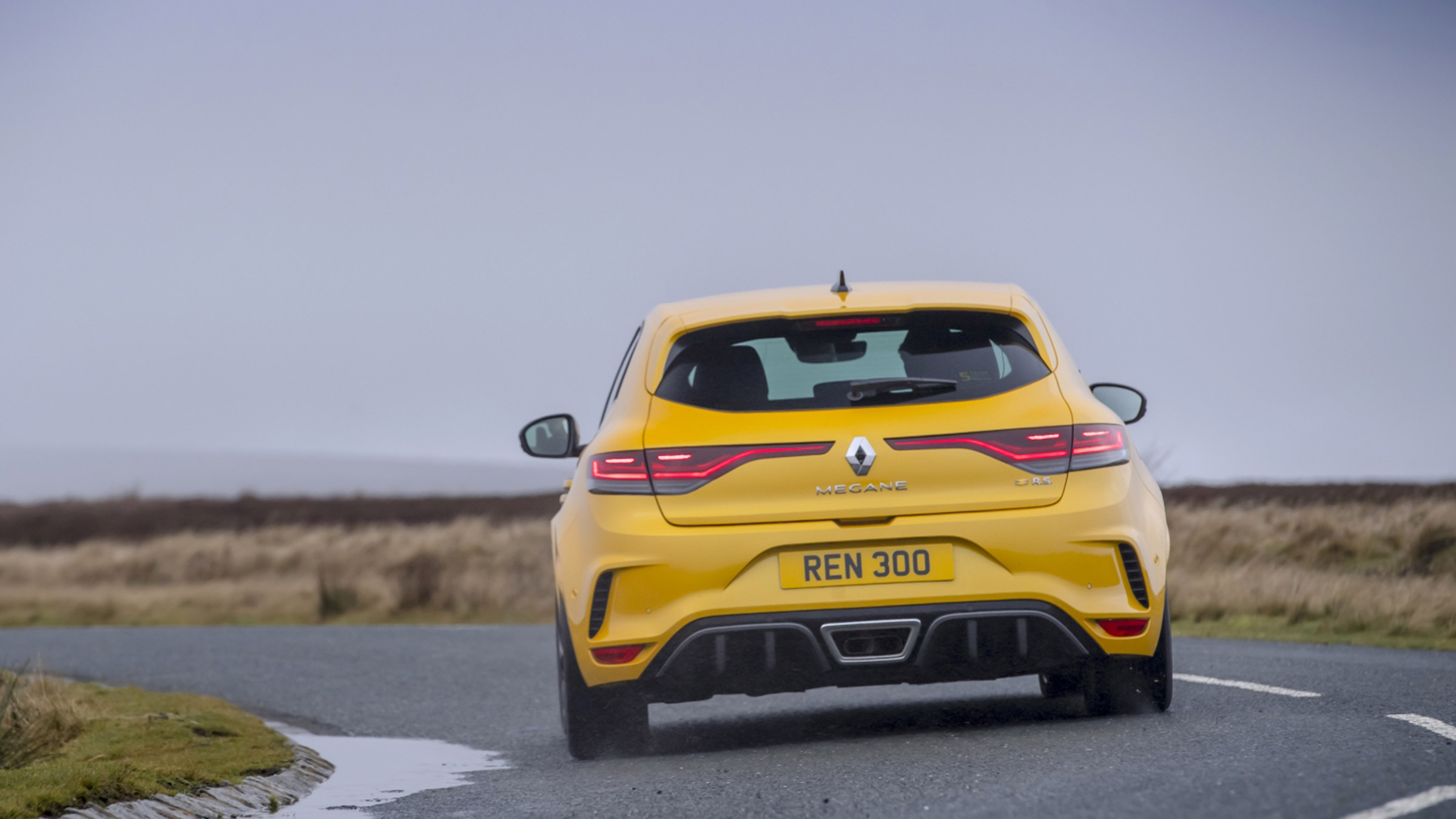 Renault Megane RS Trophy rear 