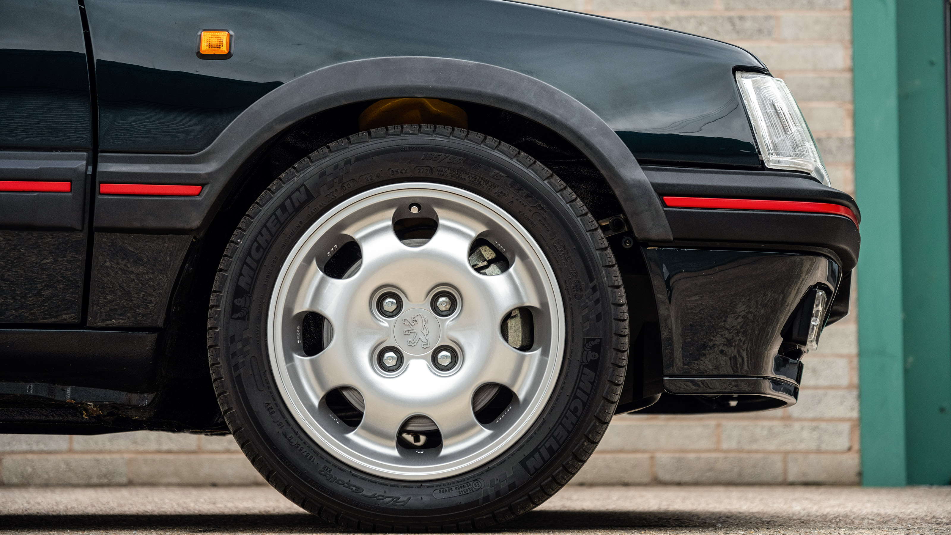 Tolman Peugeot 205 GTI