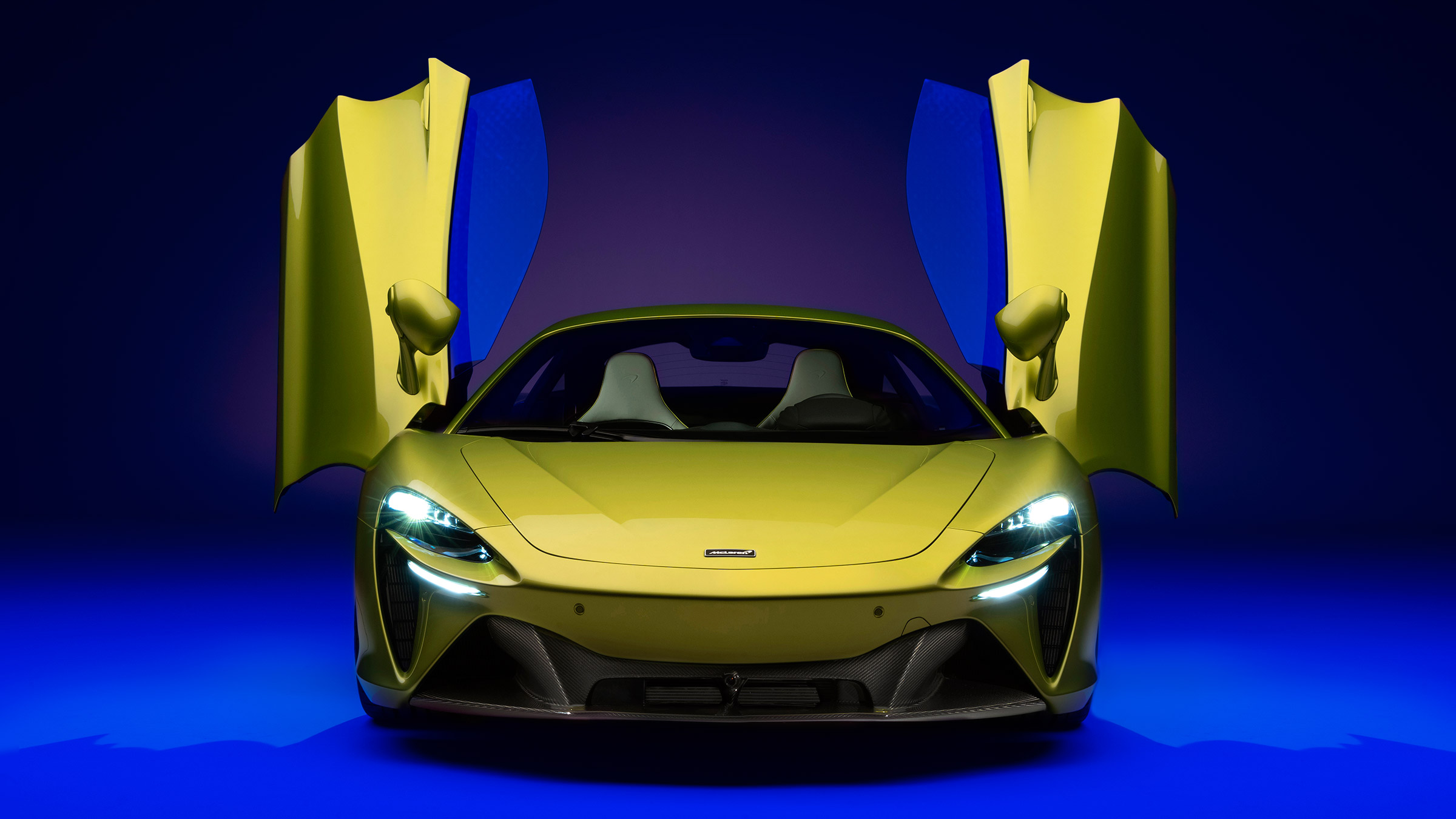 McLaren Artura evo studio shoot – nose