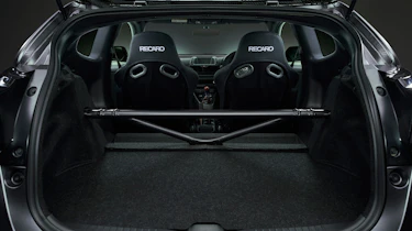 Toyota GRMN Yaris – rear brace