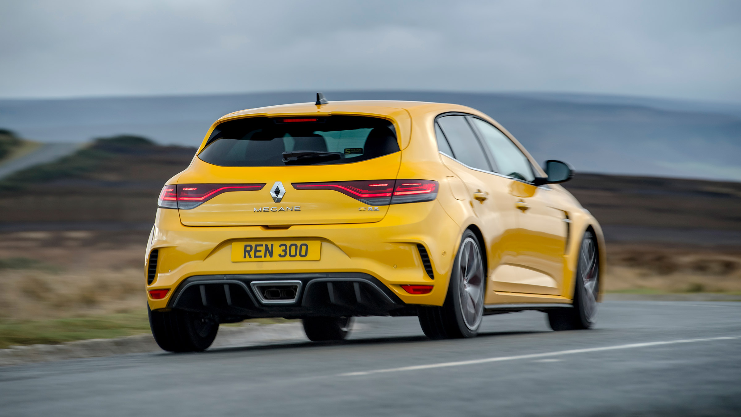 Megane RS Trophy 2022 – rear quarter pan