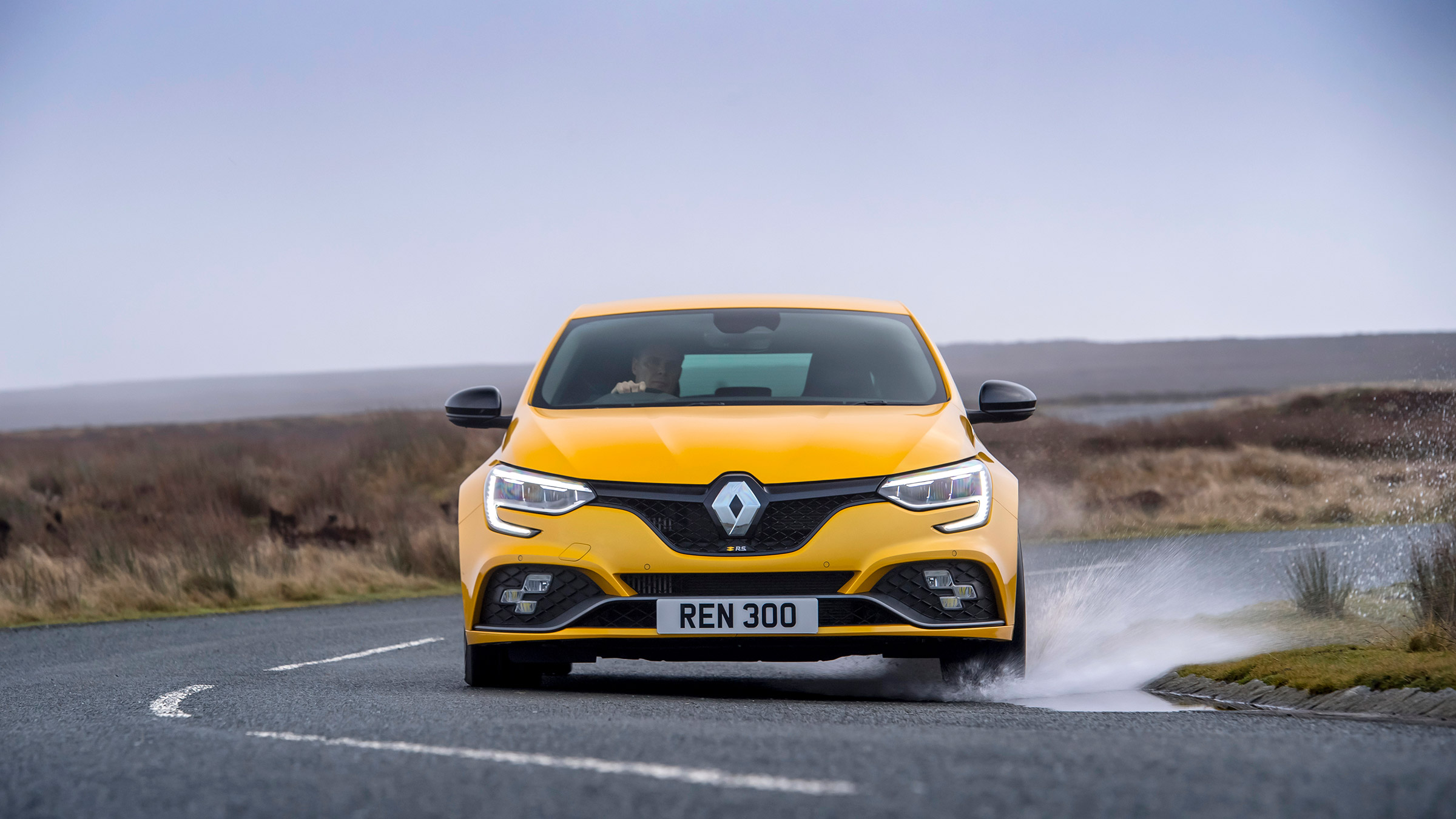 Megane RS Trophy 2022 – nose driving