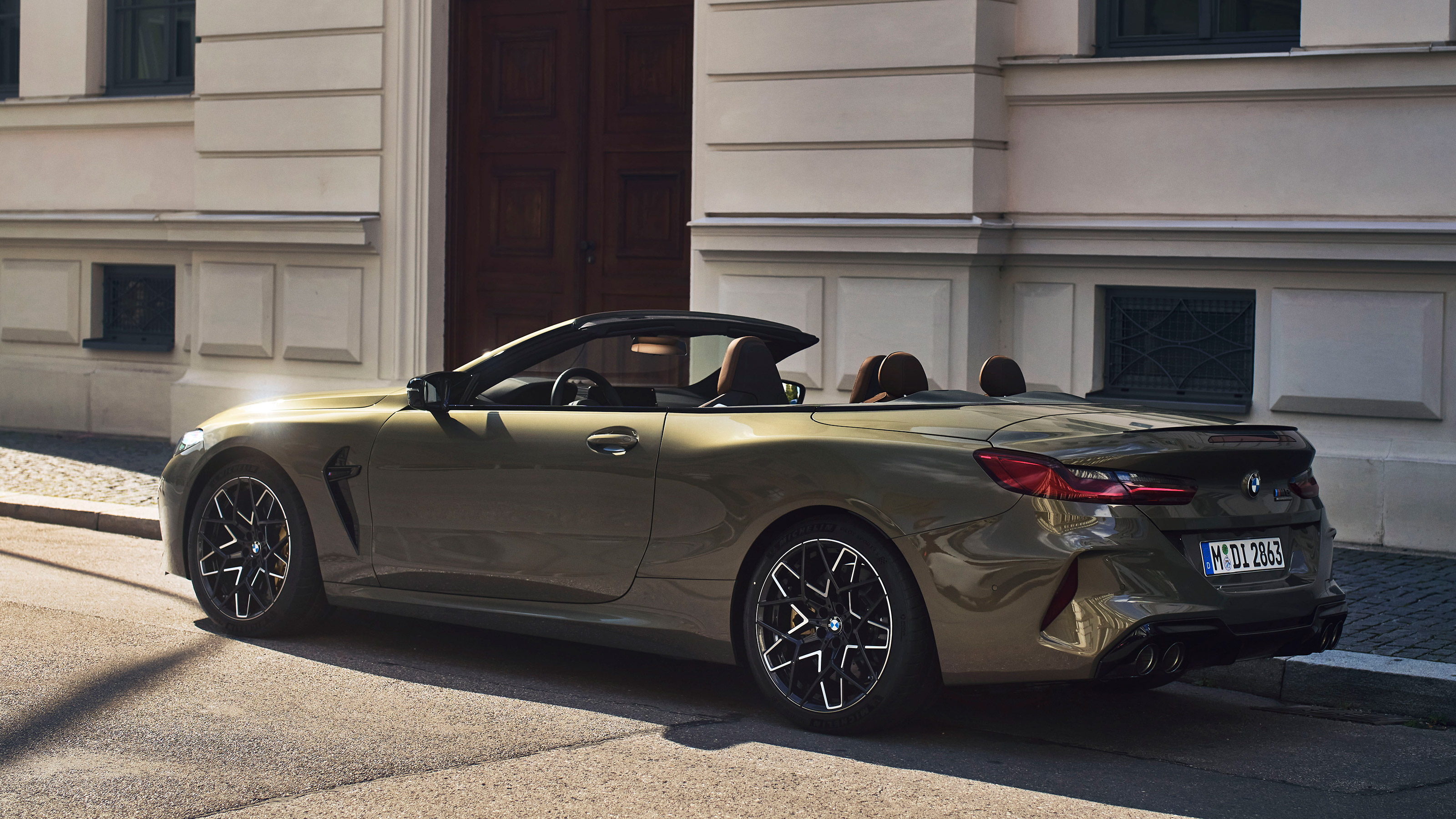 2022 BMW M8 Competition