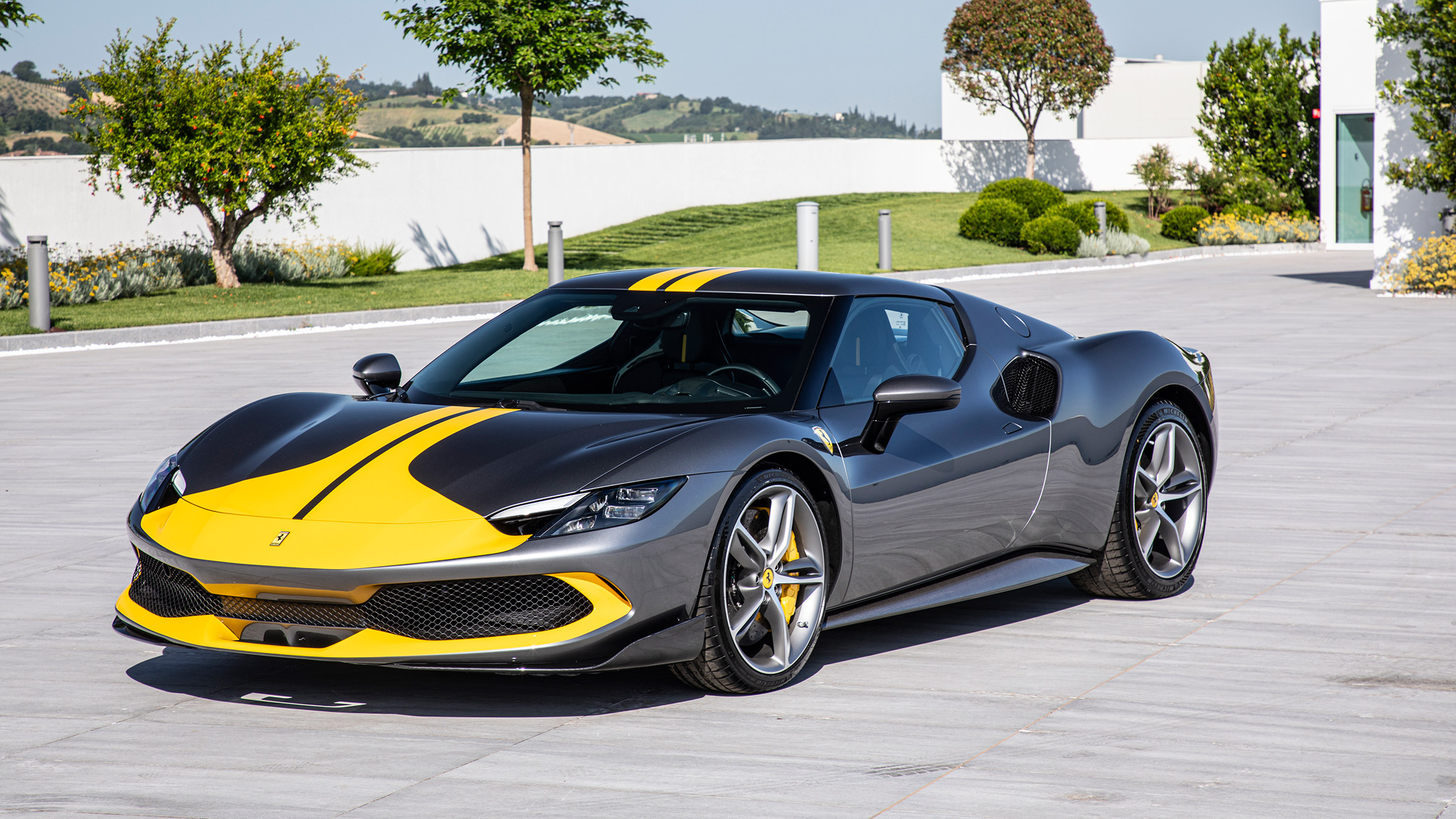 Ferrari 296 GTB live – front quarter header