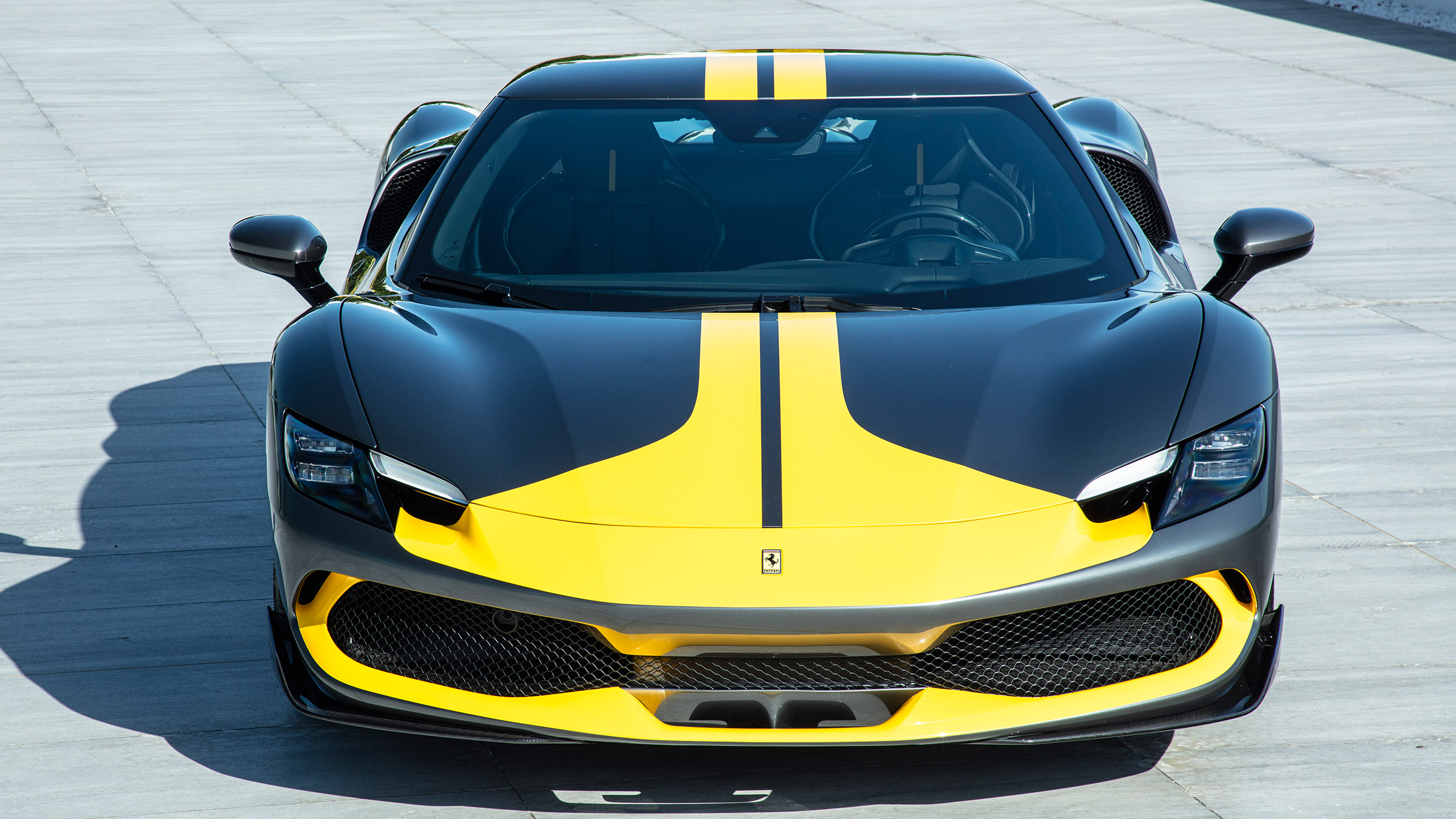 Ferrari 296 GTB live – nose low