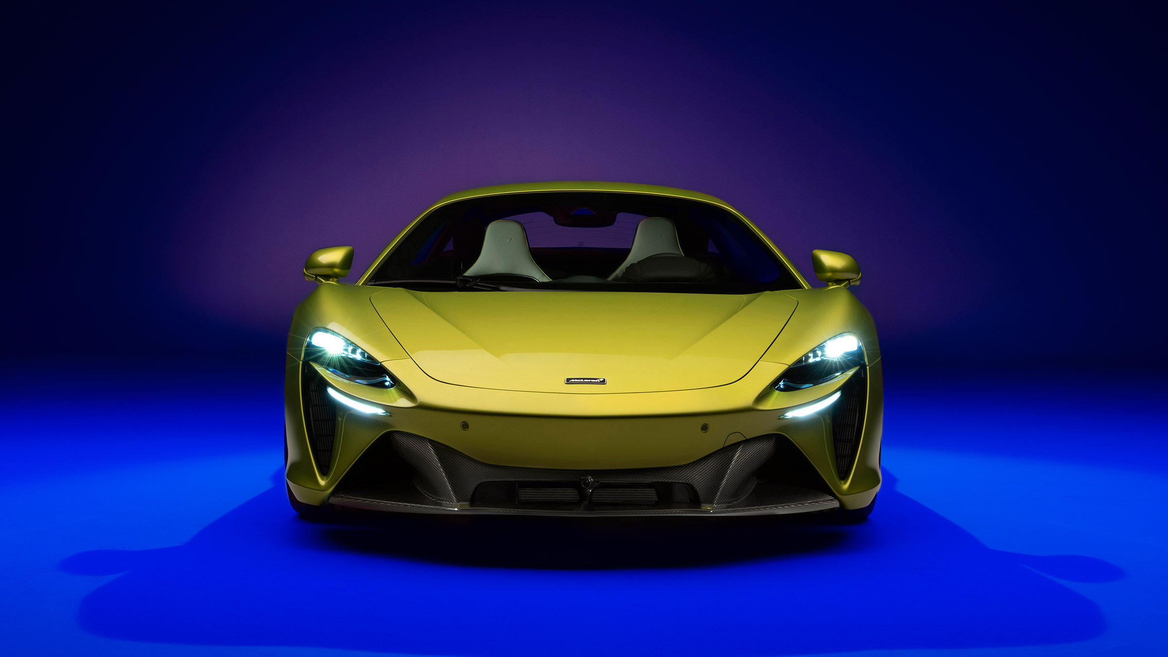 McLaren Artura evo studio shoot – nose