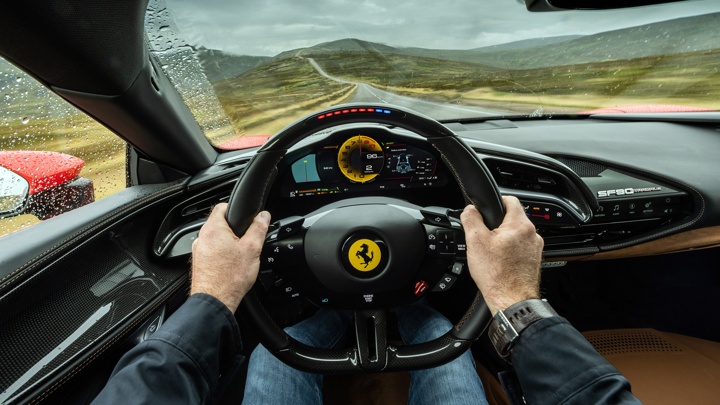 Ferrari SF90 eCoty – interior