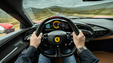 Ferrari SF90 eCoty – interior