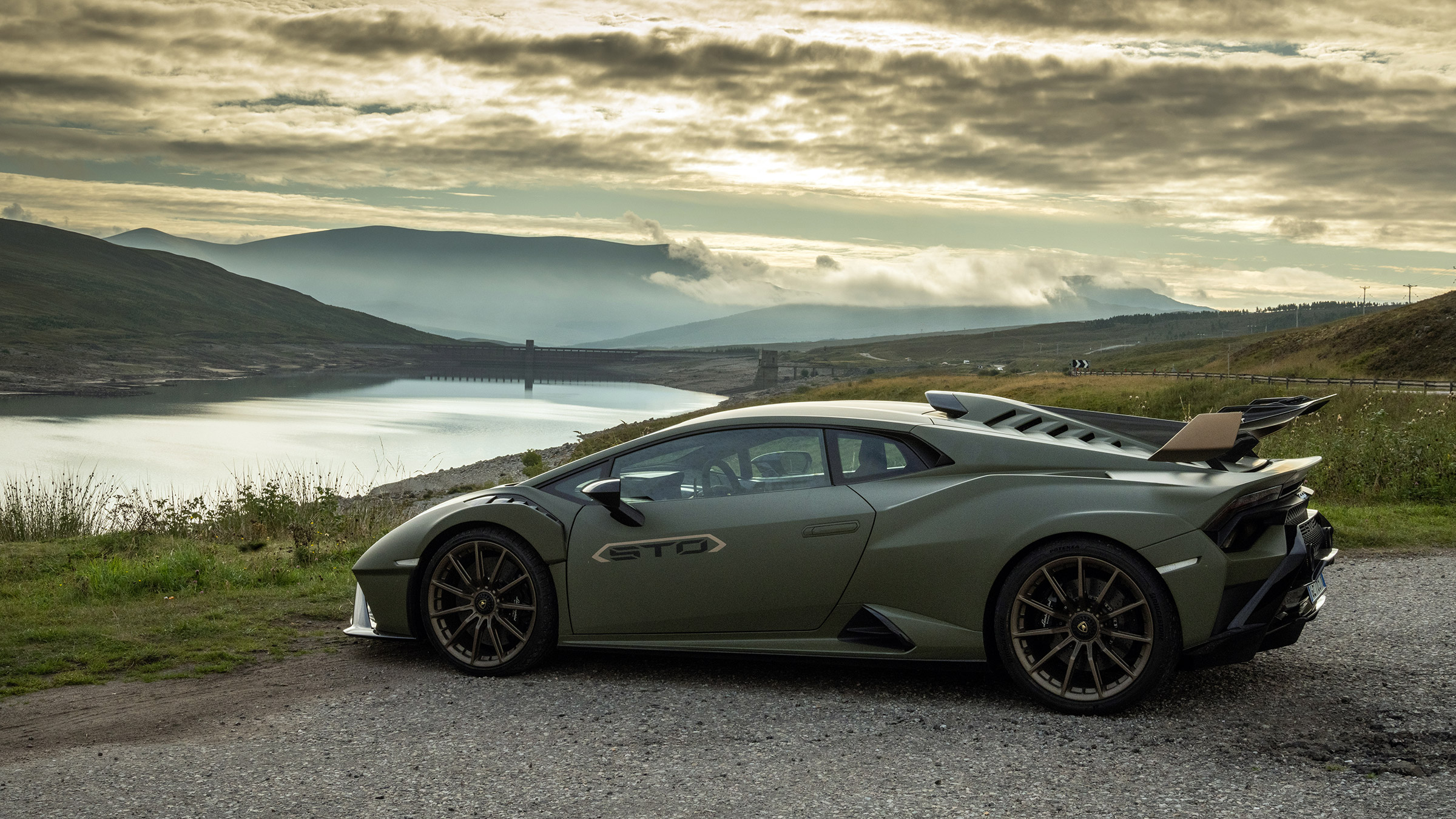 Lamborghini Huracan STO eCoty – side 