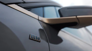 BMW iX M60 – badge