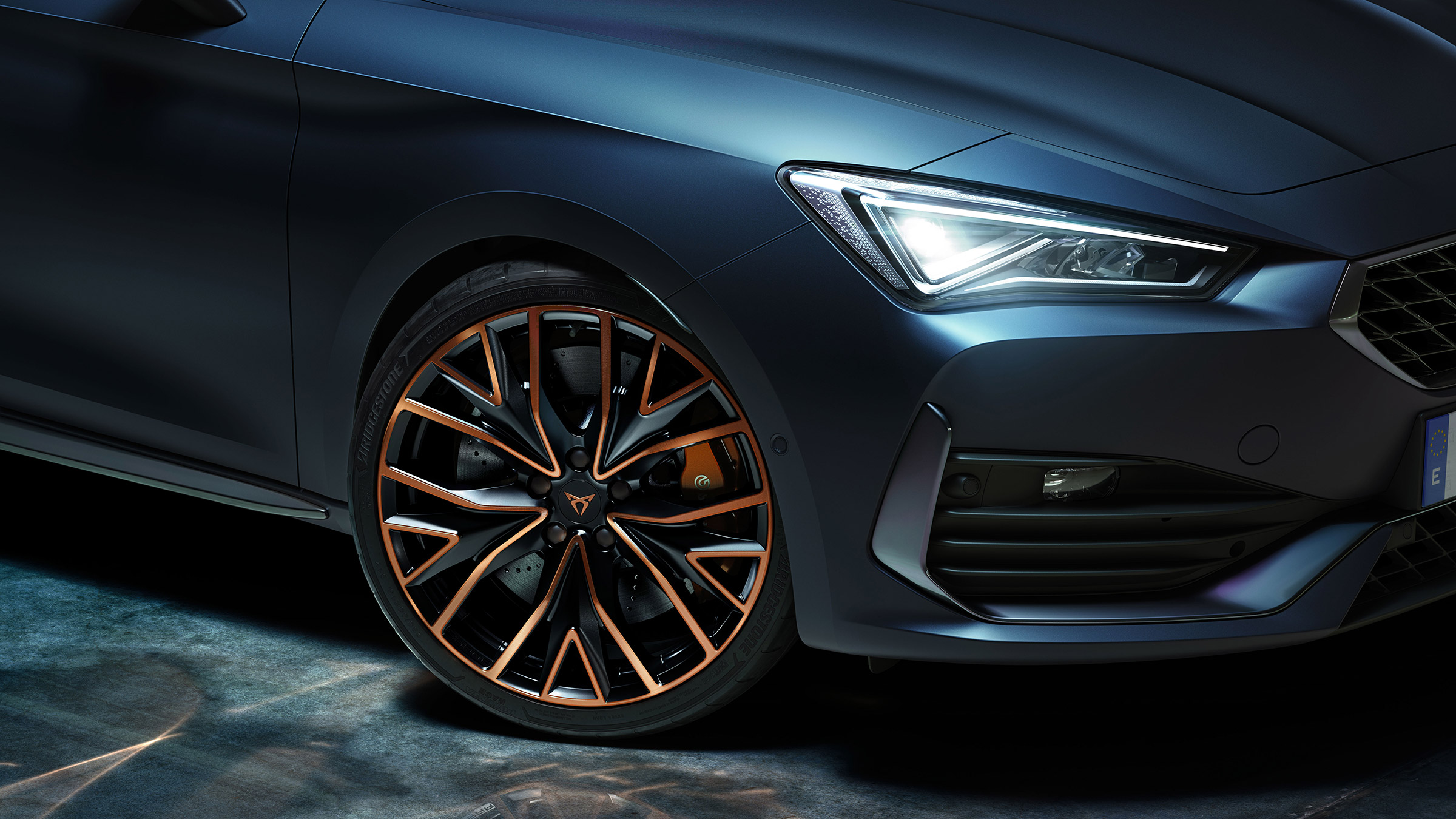 Cupra Leon VZ Cup – headlights