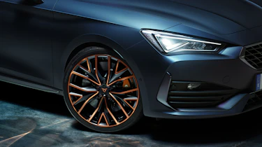 Cupra Leon VZ Cup – headlights