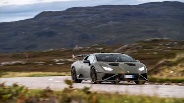 Lamborghini Huracan STO eCoty – front cornering