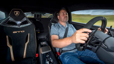 Lamborghini Huracan STO eCoty – seats