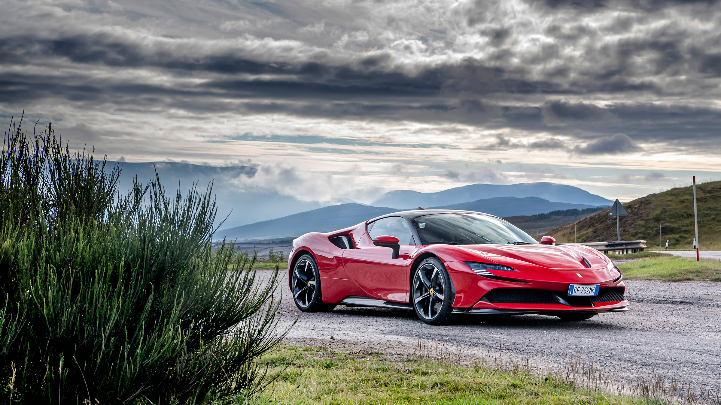 Ferrari SF90 eCoty – front quarter static