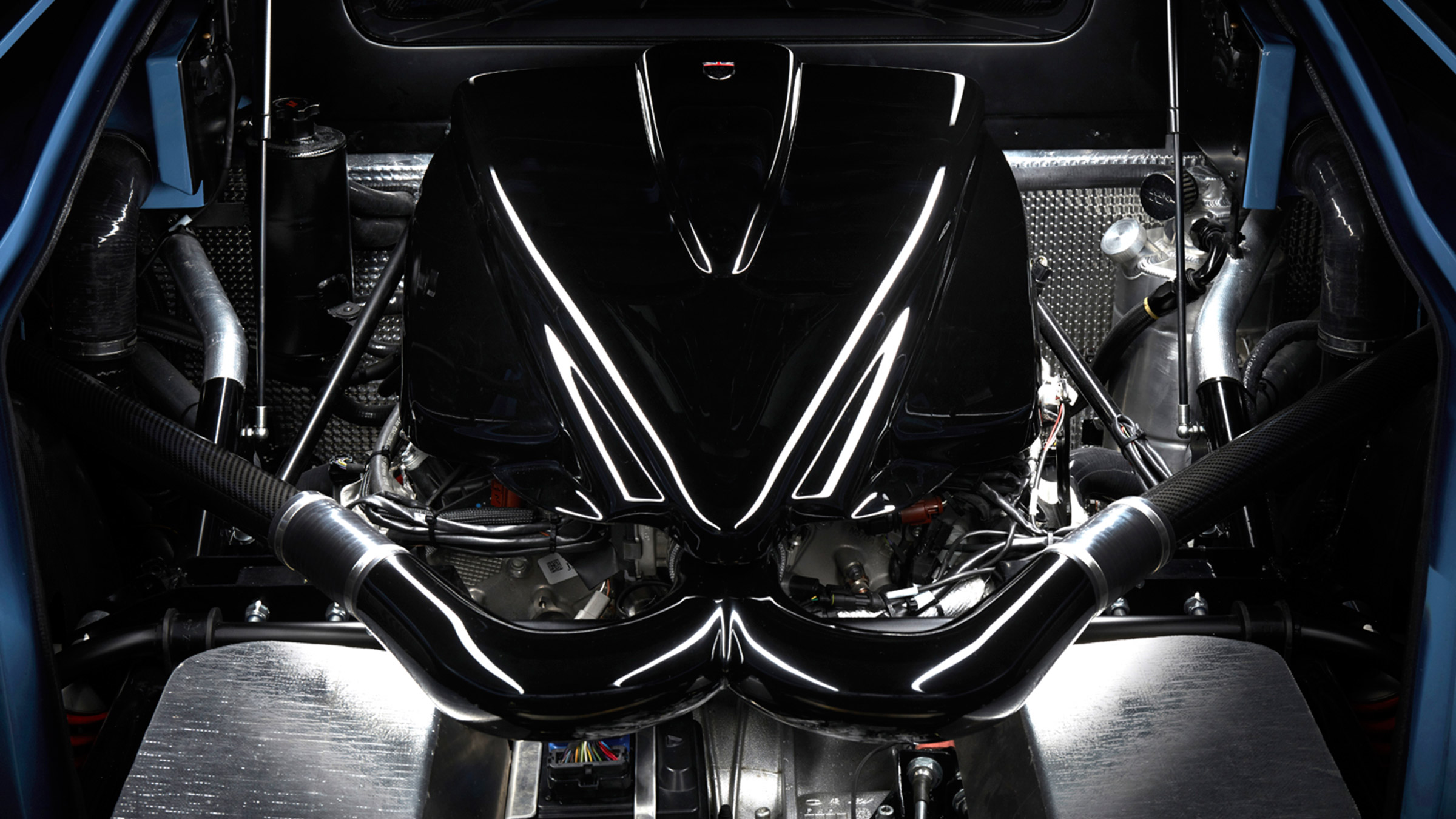 Noble M500 – engine bay