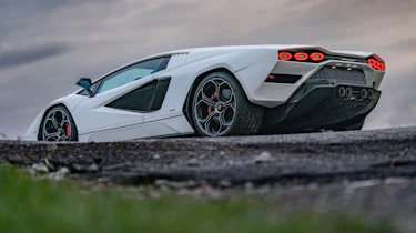 Lamborghini Countach LPI 800-4