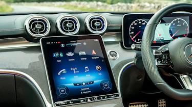 Mercedes-Benz C-class – 2022 console