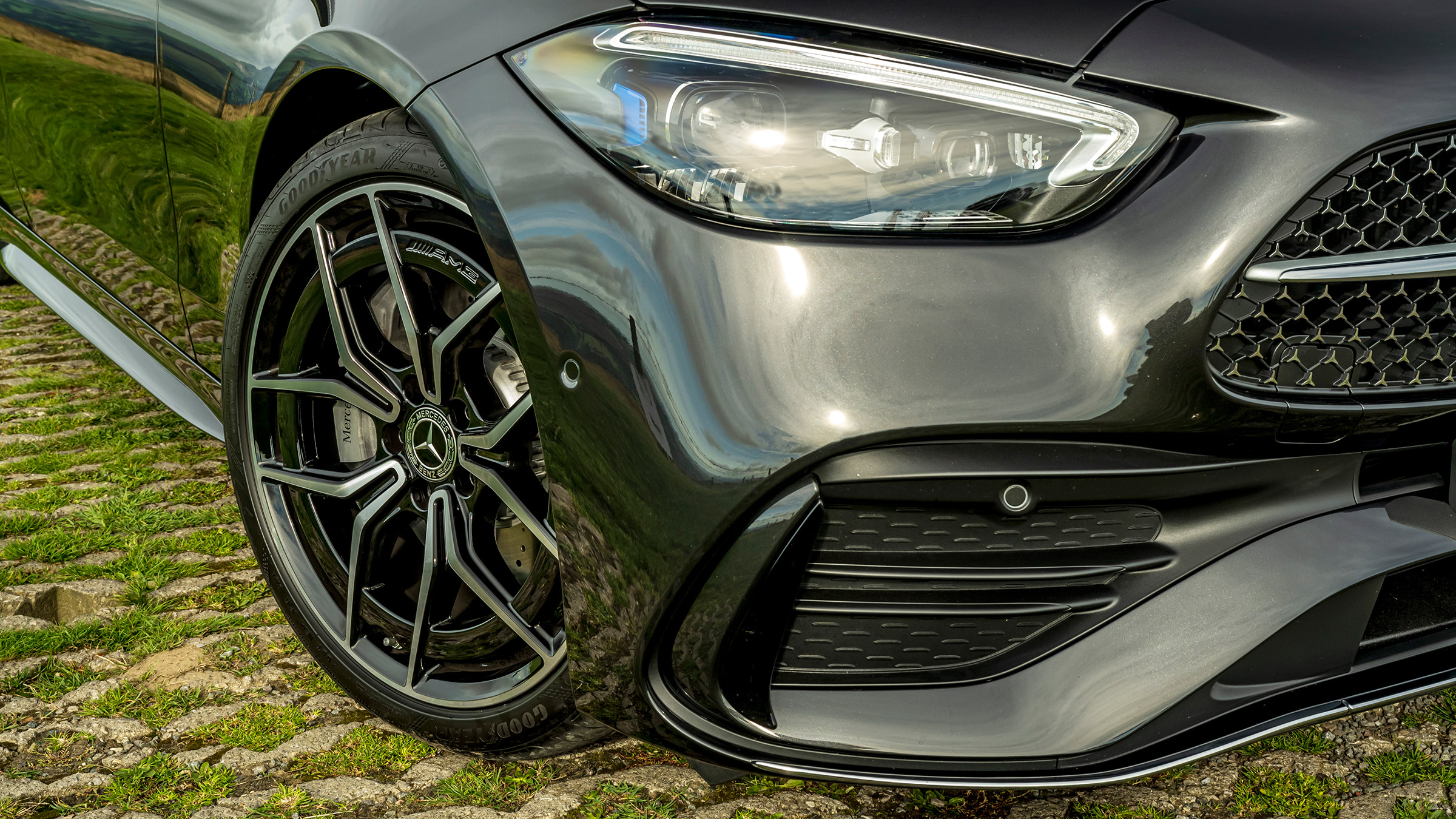 Mercedes-Benz C-class – 2022 headlight