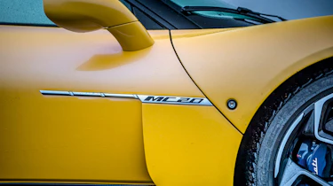 Maserati MC20