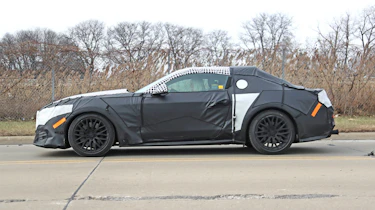 Ford Mustang Mule – side