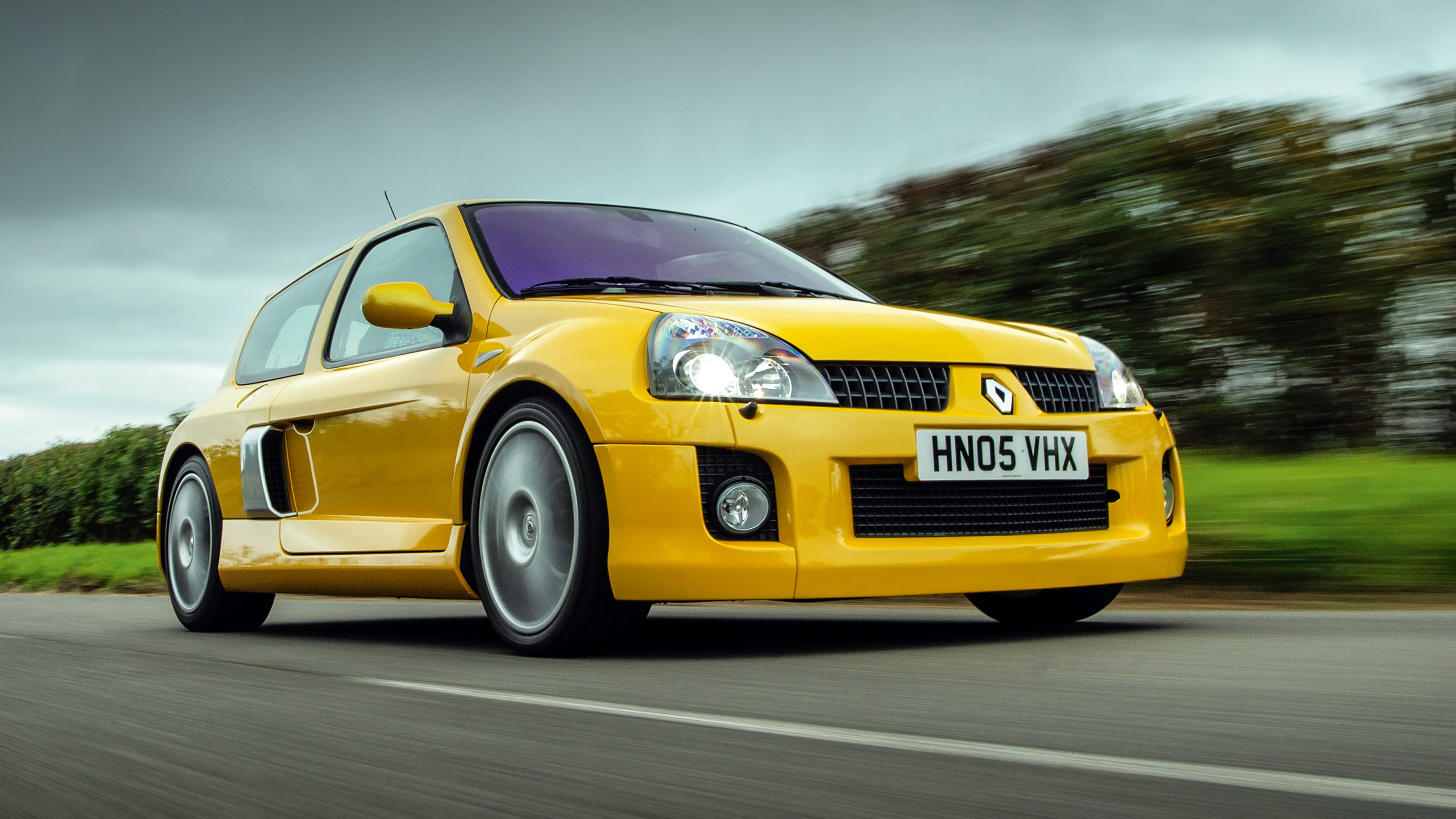 Renault Clio V6
