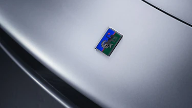 GMA T33 studio – badge