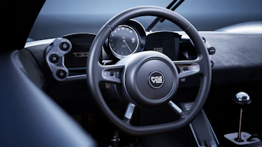 GMA T33 studio – interior