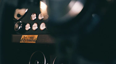Morgan Plus Four LM62 – switches