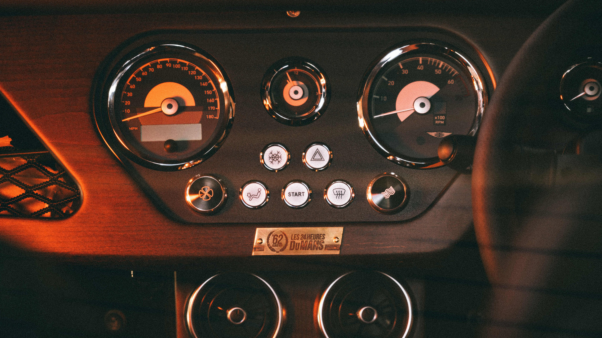 Morgan Plus Four LM62 – dash