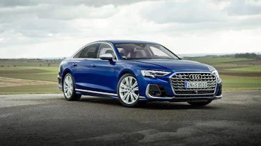 Audi S8 – 2022 front quarter static