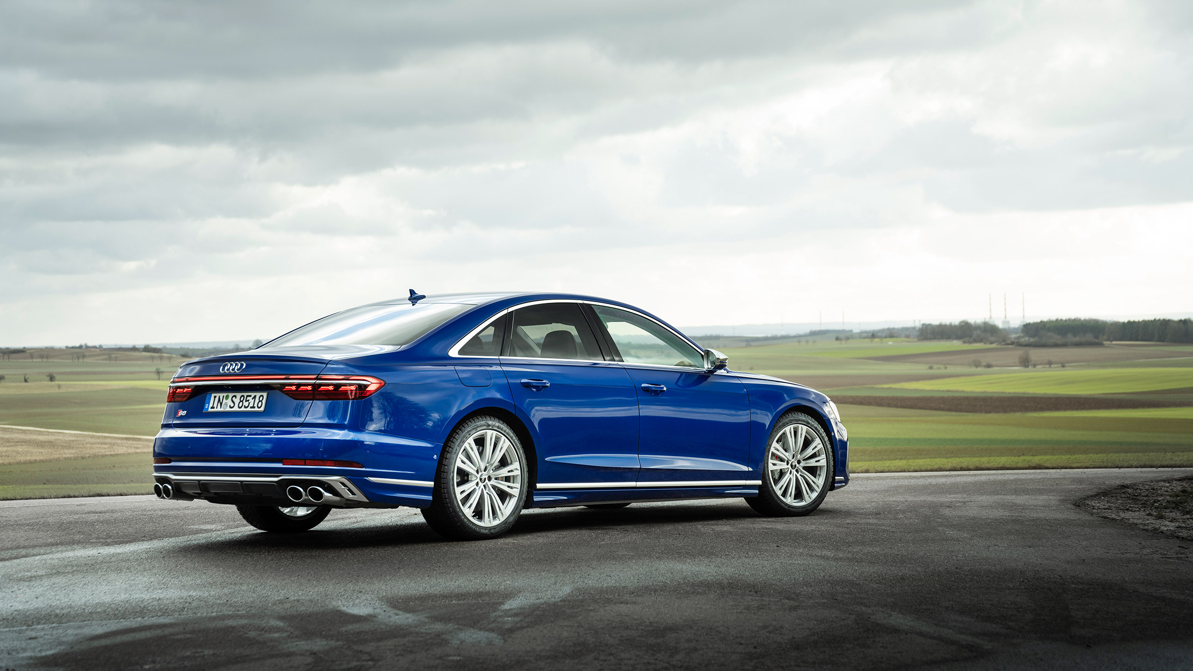 Audi S8 – 2022 rear quarter static