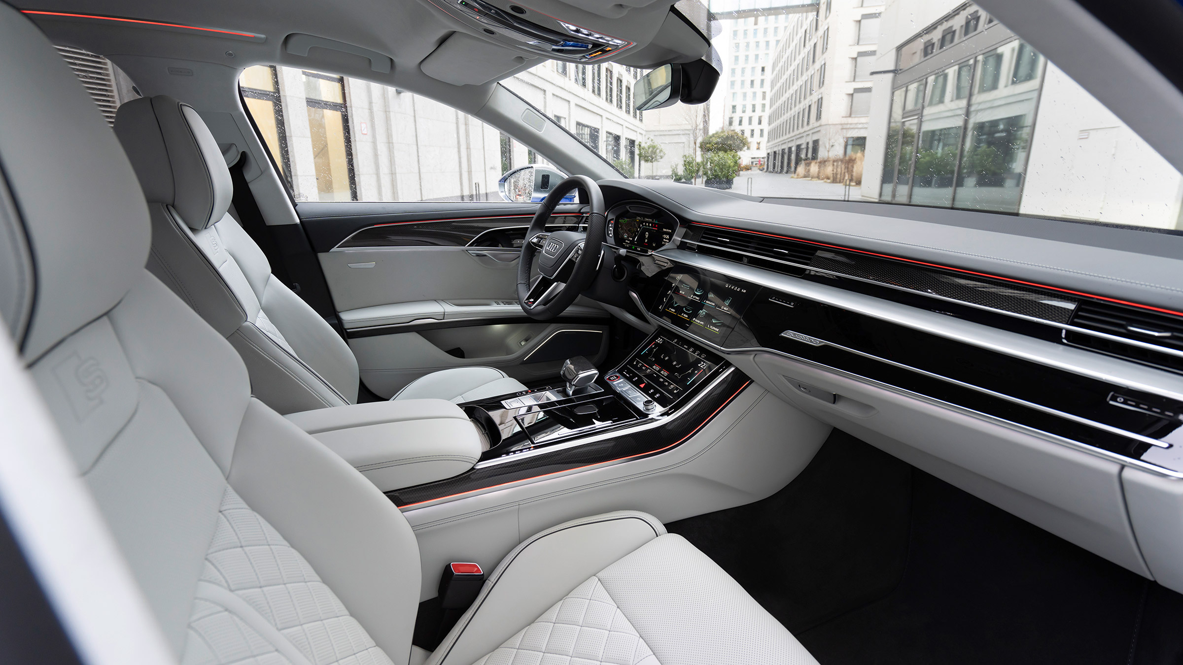 Audi S8 – 2022 cabin