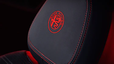 Alfa Romeo Tonale – headrest